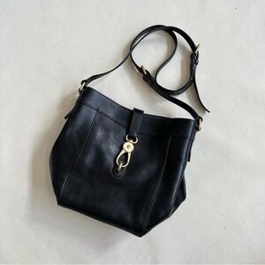 Dooney & Bourke Florentine Leather Sadie Feed Bag Black Gold Hardware Bucket